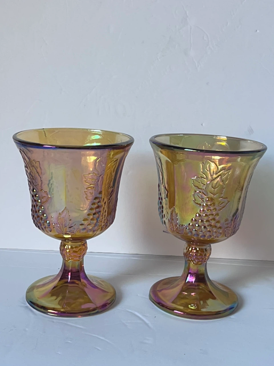 Set of 2 Amber Grape Pattern Goblets - photo 4