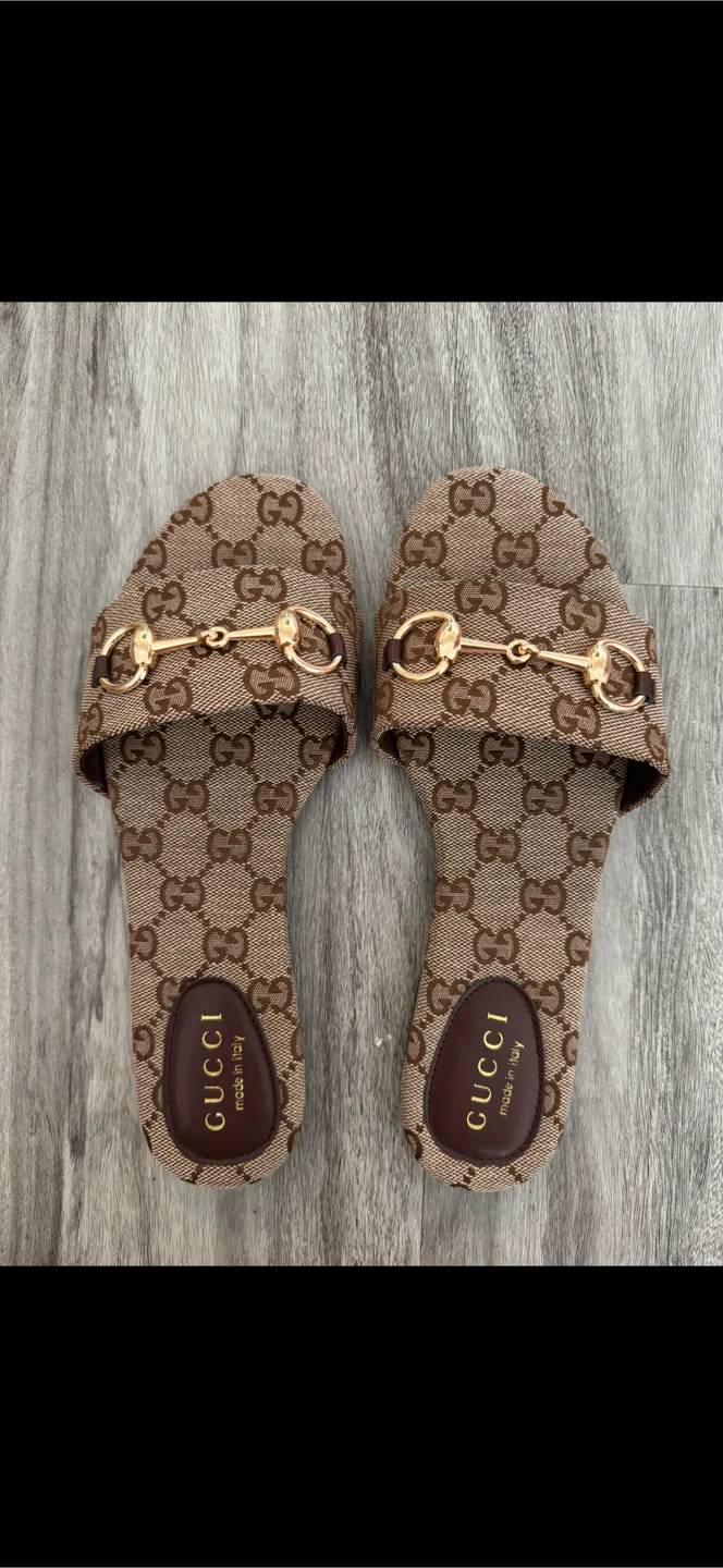 ($75) Gucci sandals - women’s 7/8/9