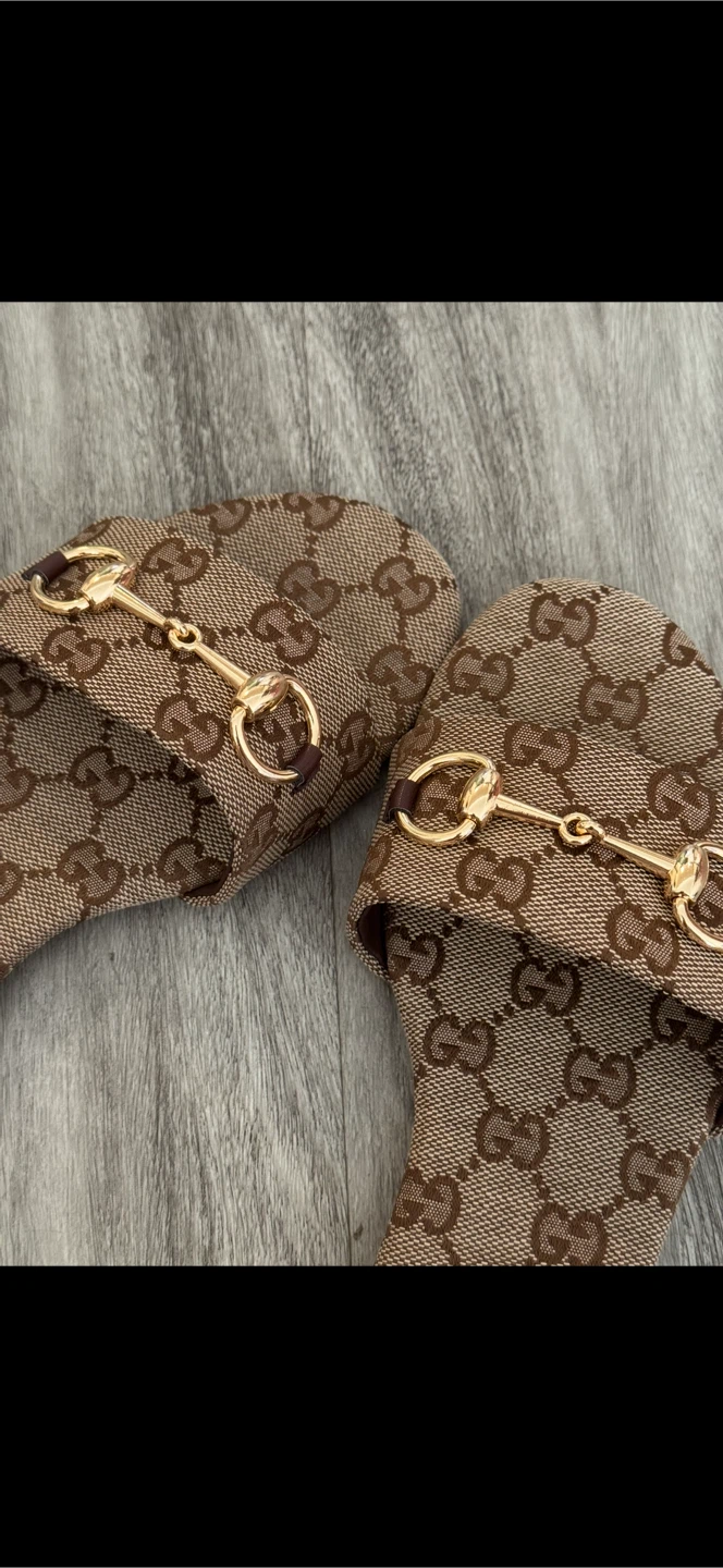 ($75) Gucci sandals - women’s 7/8/9 - photo 3
