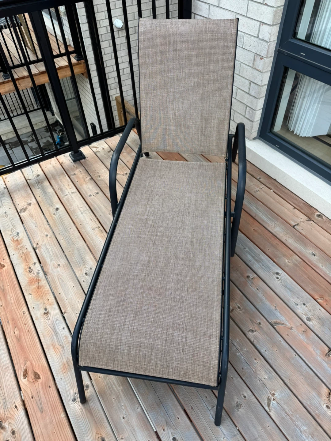 Outdoor Chaise Lounge Chair