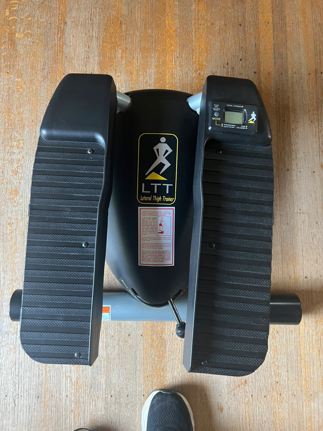 Lateral Thigh Trainer - photo 2