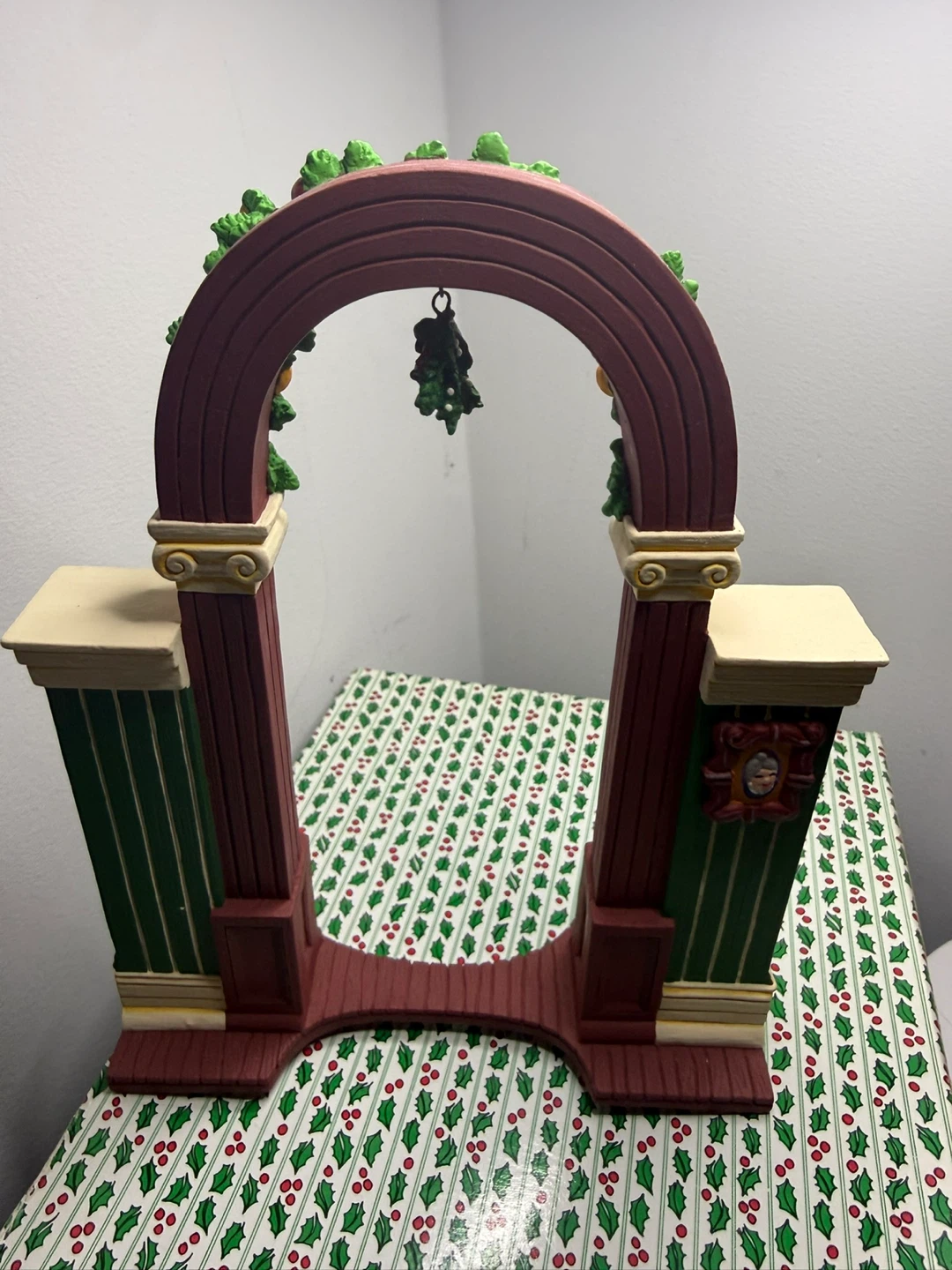 Department 56 Christmas Village Archway Decor - photo 2