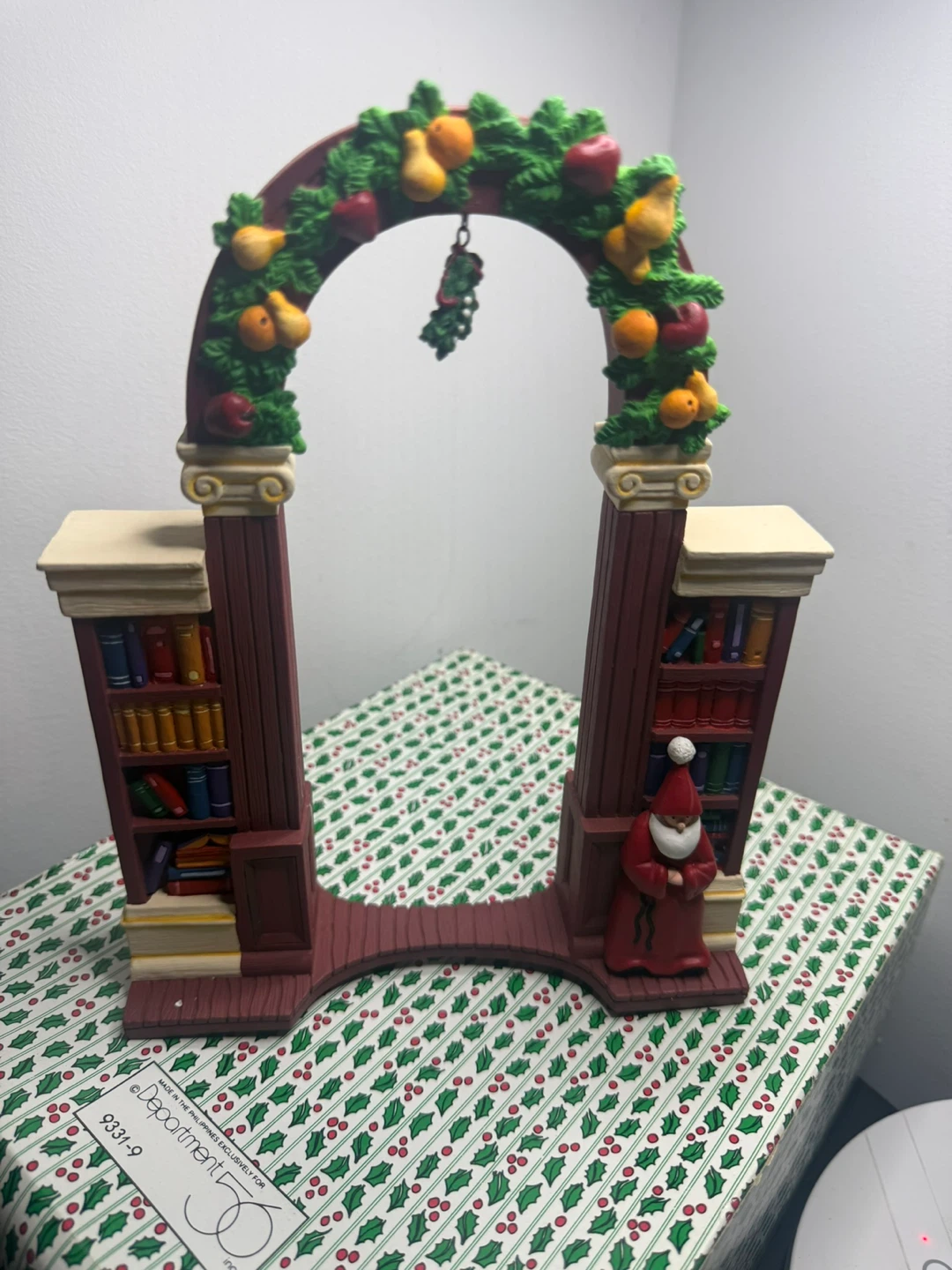 Department 56 Christmas Village Archway Decor - photo 3