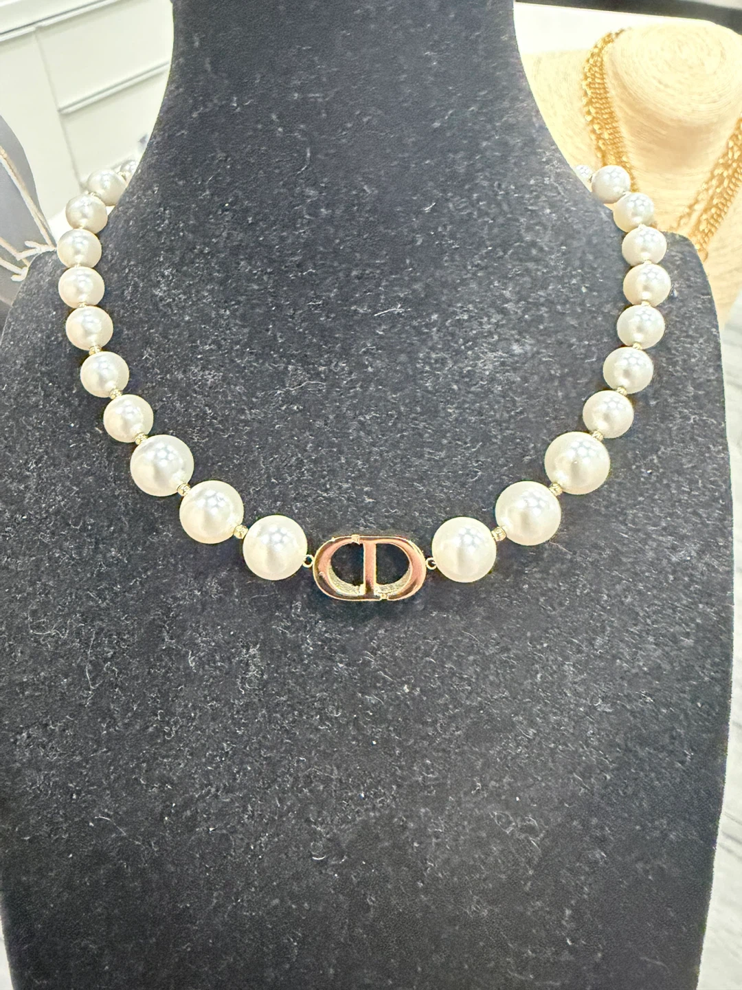Gold Clover Necklace and Earring Set - photo 3