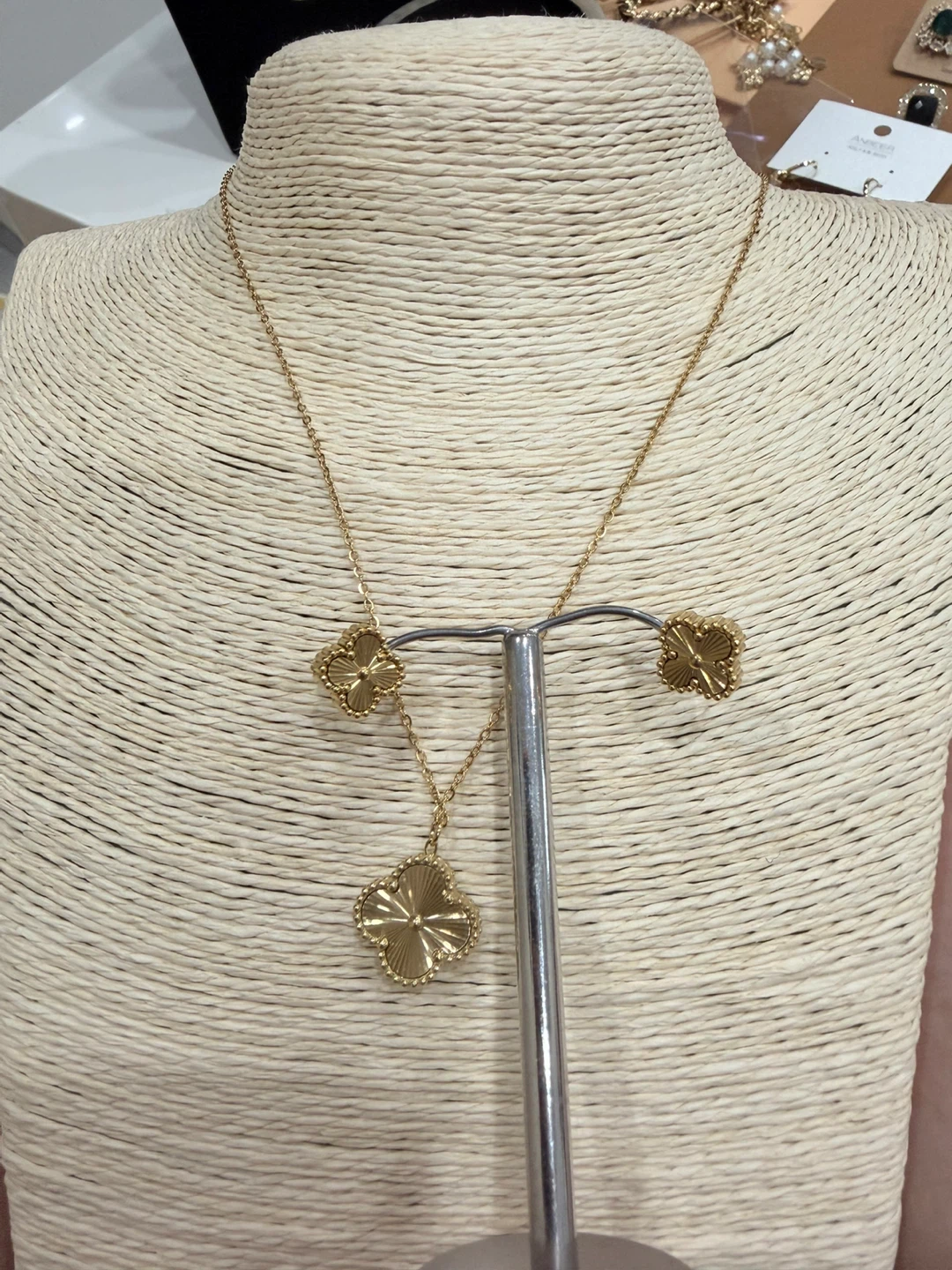 Gold Clover Necklace and Earring Set - photo 5