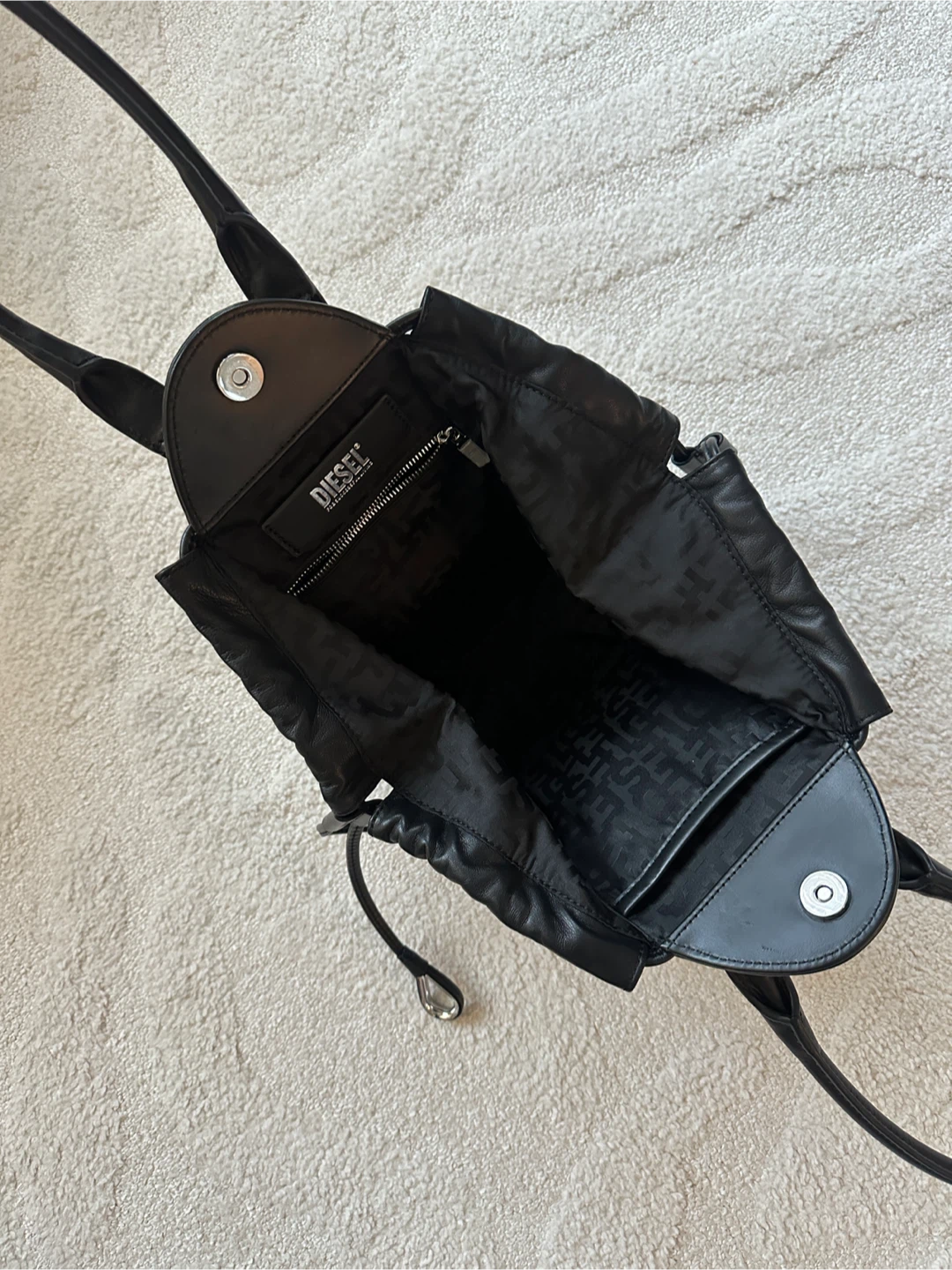 Diesel Black 1DR-Fold XS-Oval Logo Handbag - photo 3