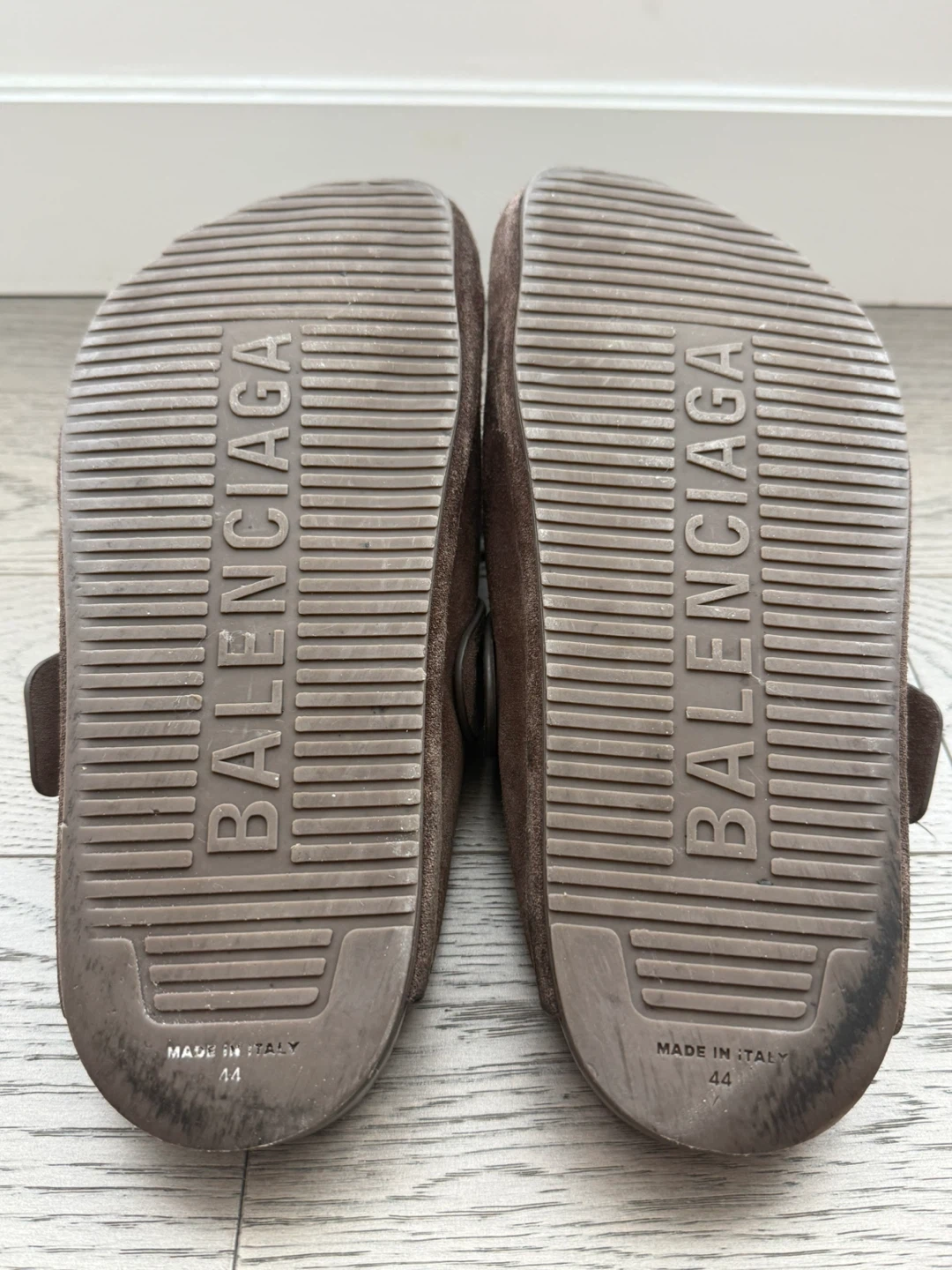 Balenciaga Brown Suede Clogs - photo 5