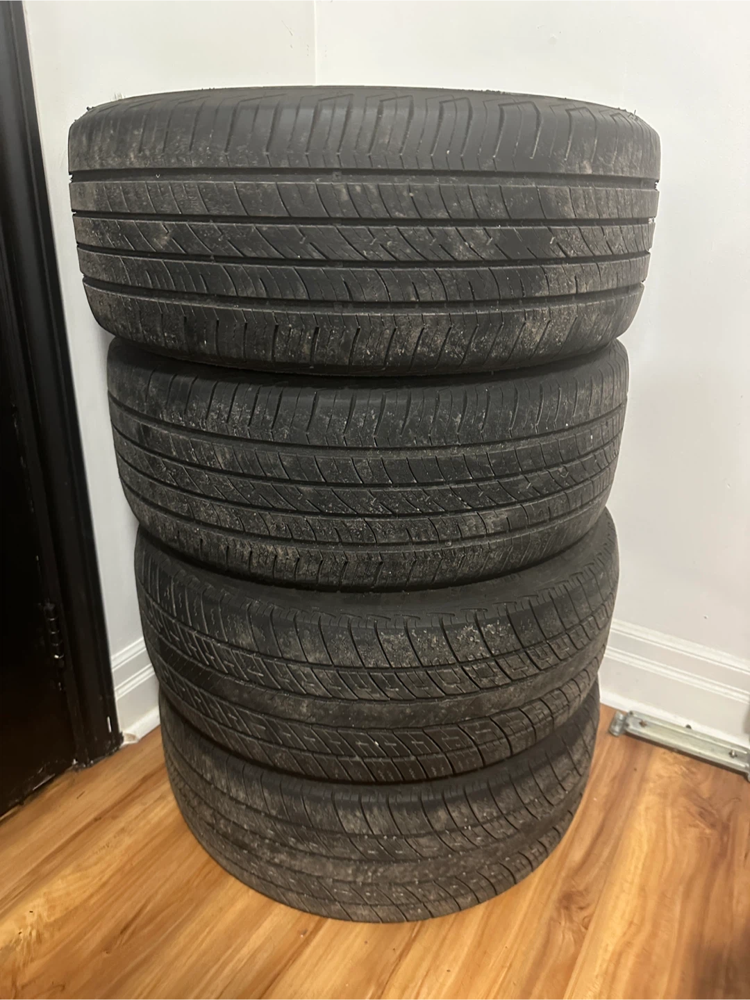 Set of 4 Cooper All-Season Tires – Good Condition
