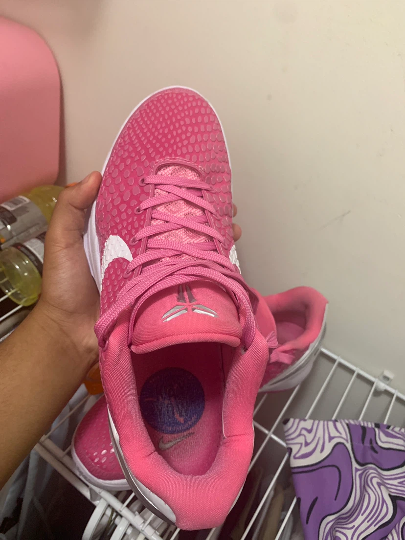 Nike Kobe think pink Basketball Shoes - photo 4