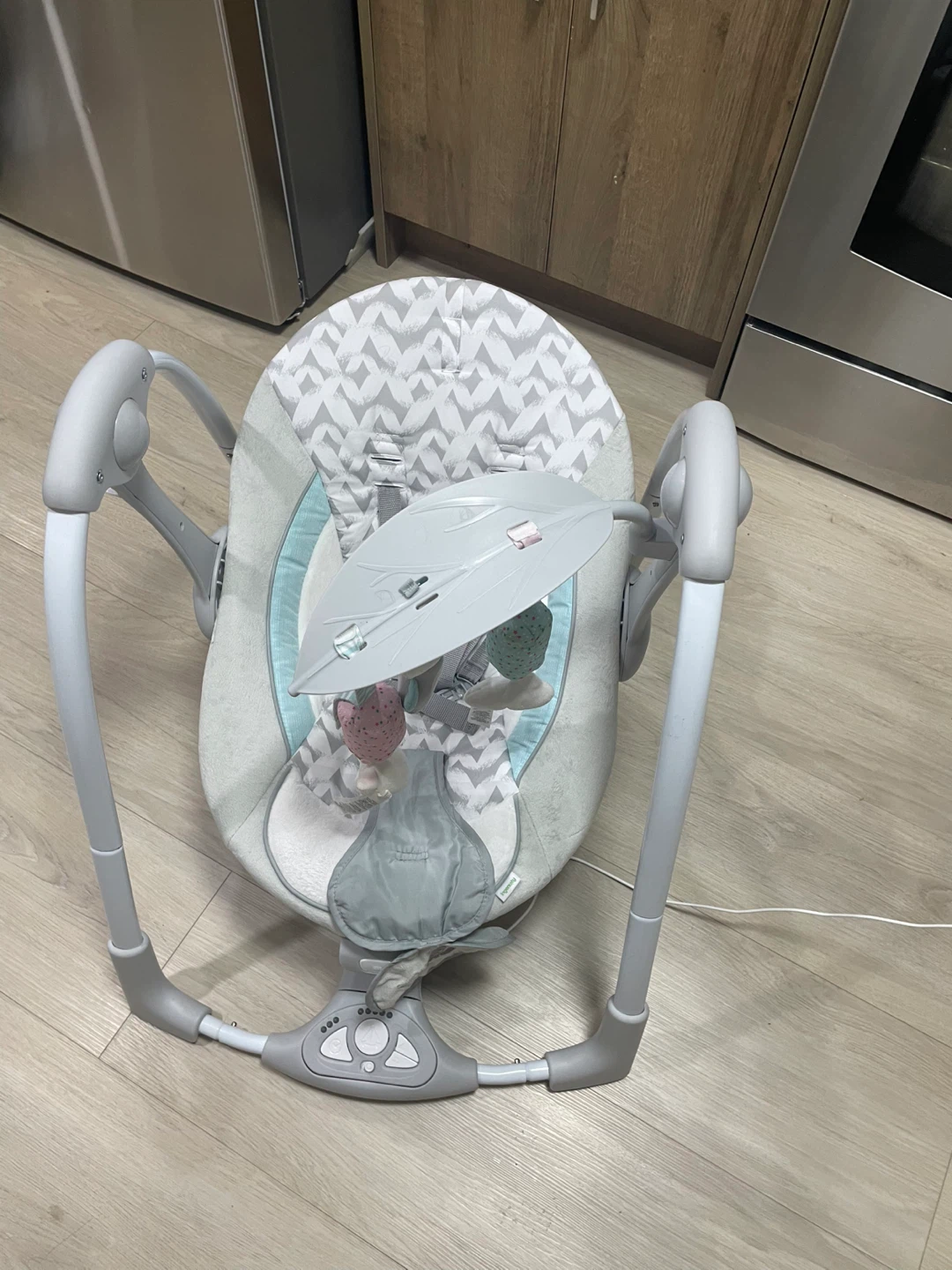 Ingenuity ConvertMe Swing-2-Seat Portable Baby Swing (OM-9M) –