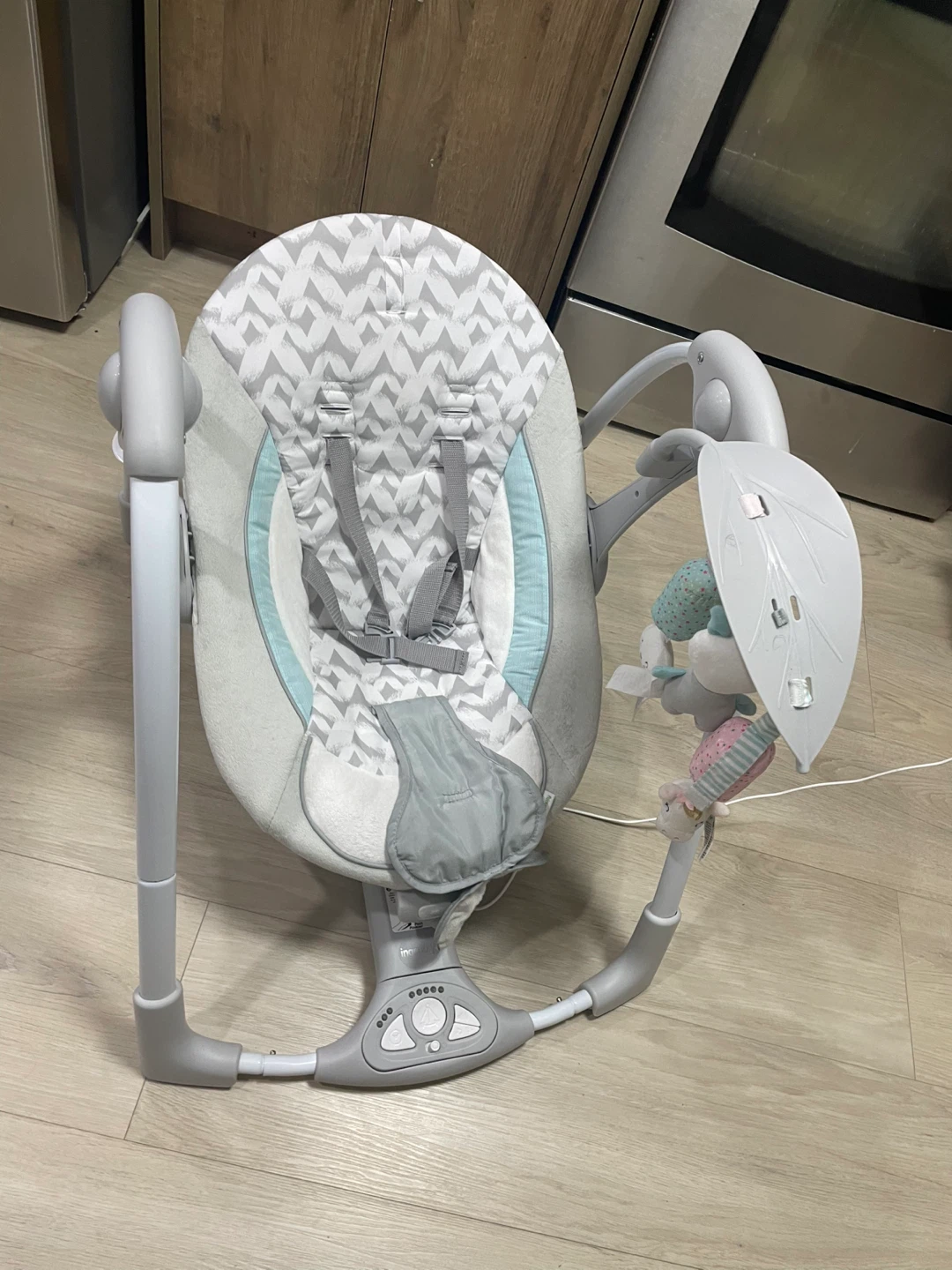 Ingenuity ConvertMe Swing-2-Seat Portable Baby Swing (OM-9M) – - photo 3