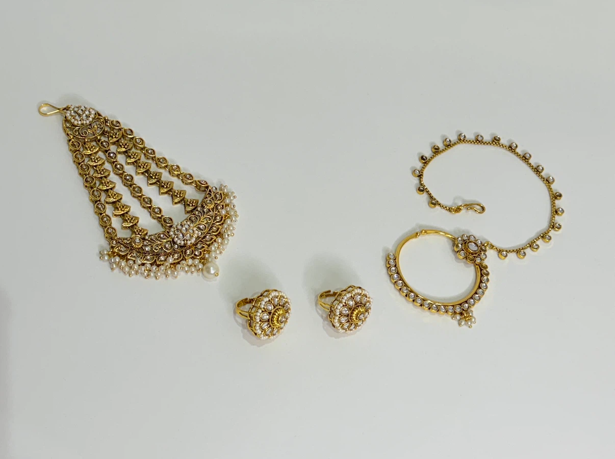 Gold-toned Indian bridal Jewellery Set with Pearls - photo 4