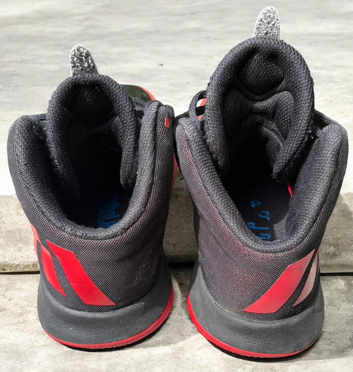 adidas Explosive Bounce Basketball Shoes Size4 as is - photo 2