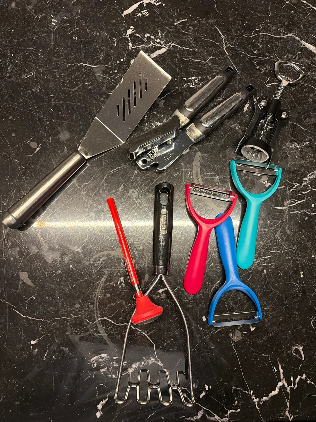 Assorted Kitchen Gadgets