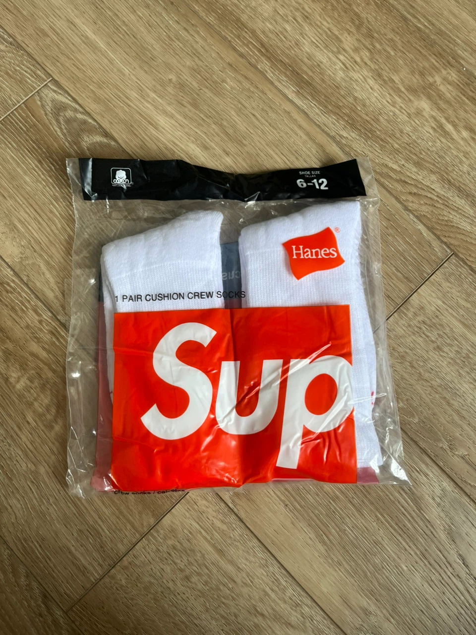 Supreme Hanes Cushion Crew Socks White Size 6-12 - photo 2