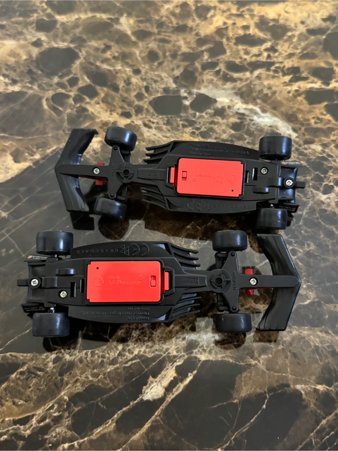 Shell F1 Bluetooth Toy Car - photo 2