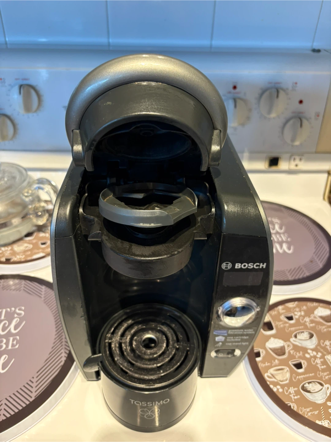 Bosch Tassimo Coffee Maker with Water Filter - photo 3