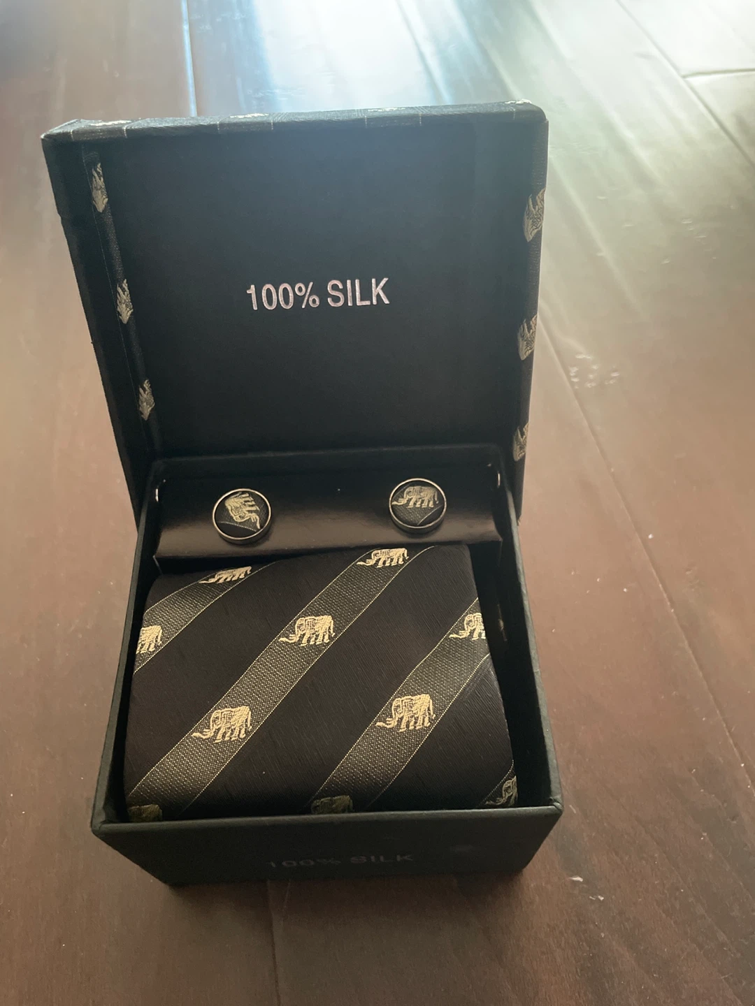 100% Silk Tie and Cufflink Set with Elephant Pattern
