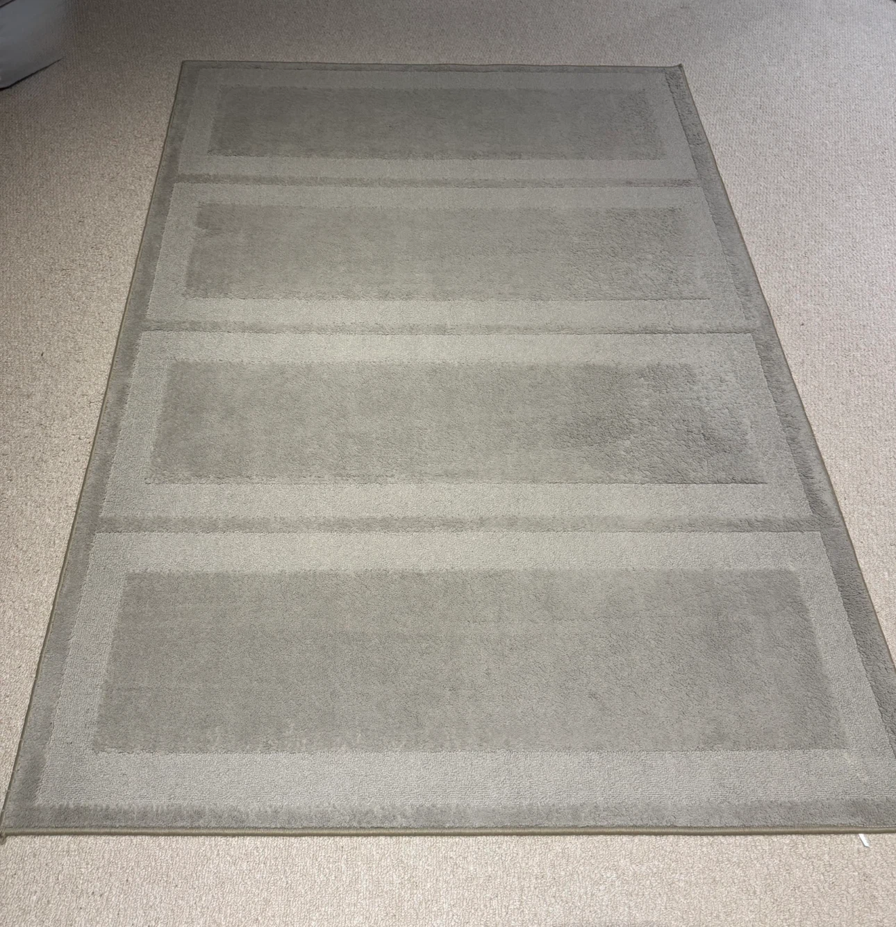 IKEA HOVEN Rug 4’4”x6’5” - photo 2