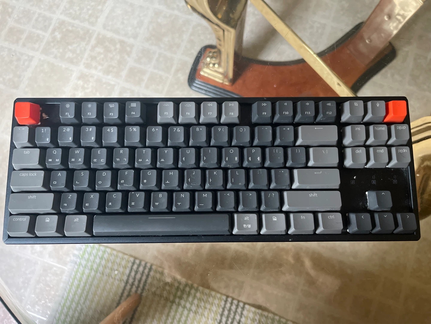 Keychron K8 Mechanical Keyboard and Viluxe Keyboard