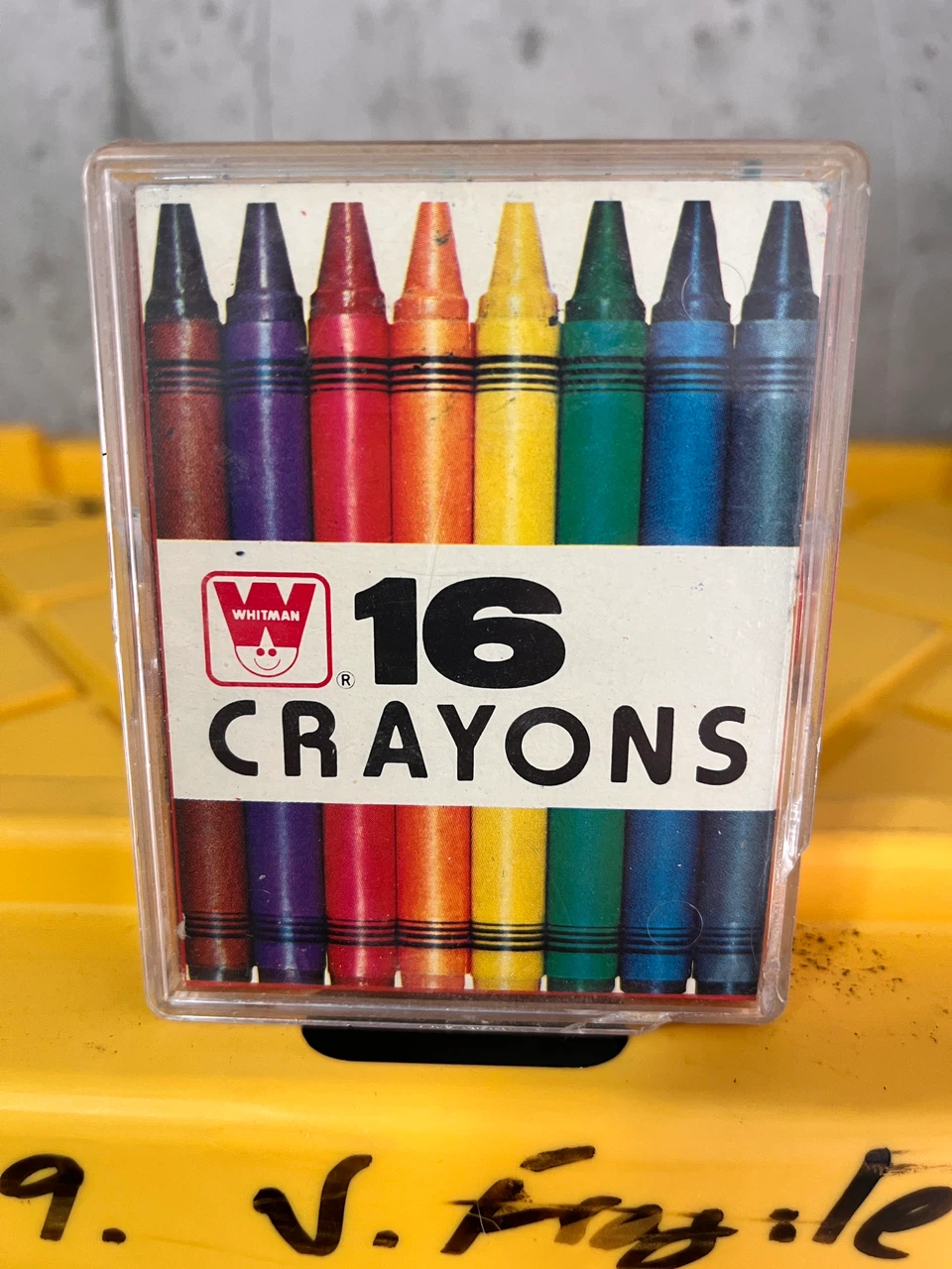 Whitman VINTAGE 16 Crayons - photo 3