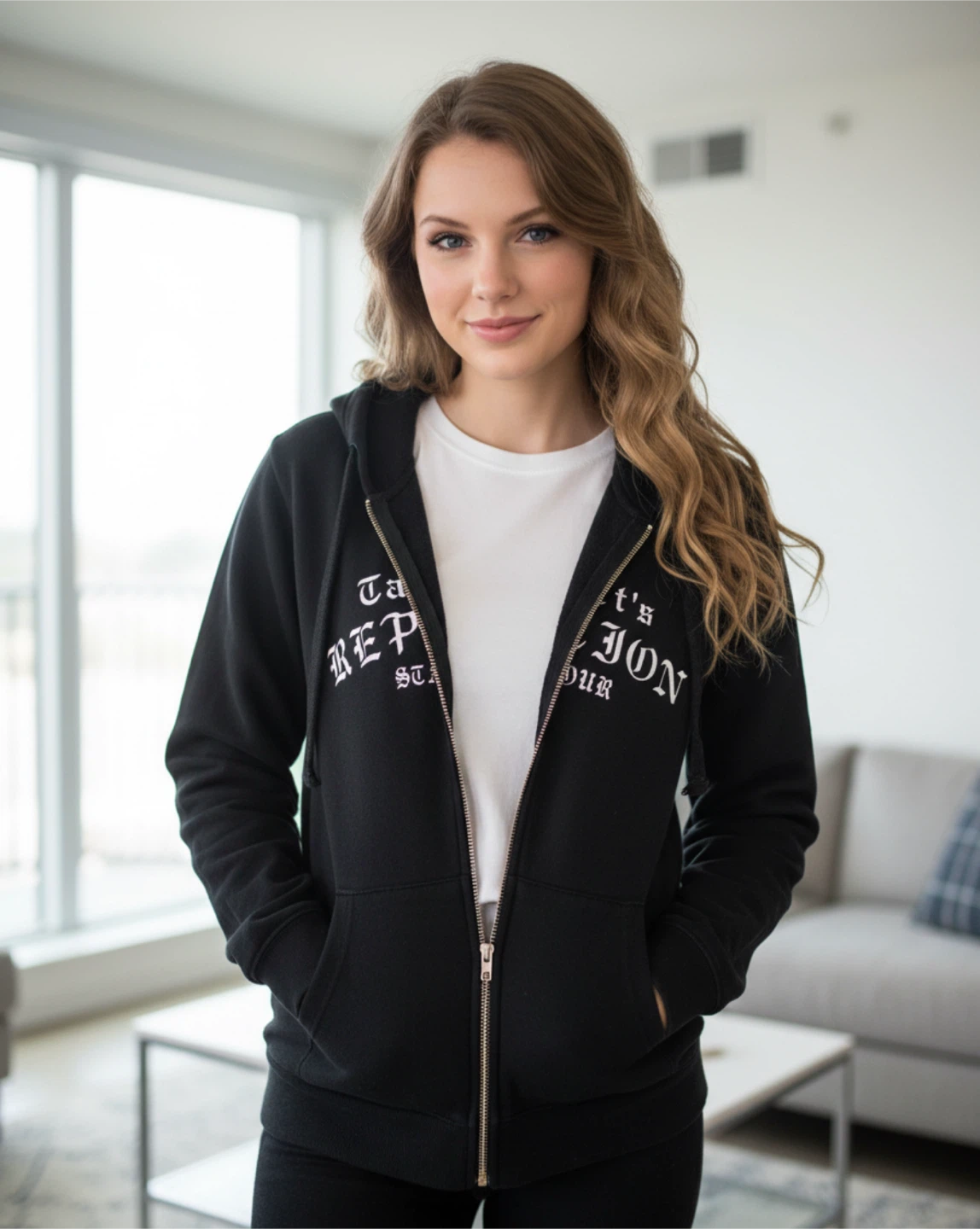 ⚽ Taylor Swift's Reputation Stadium Tour Hoodie
