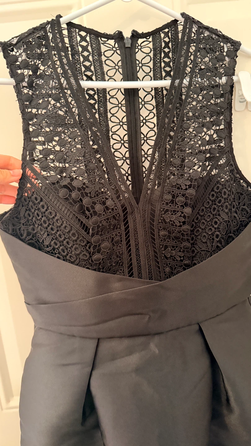 Black Lace Detail Cocktail Dress.  US 6 - photo 2