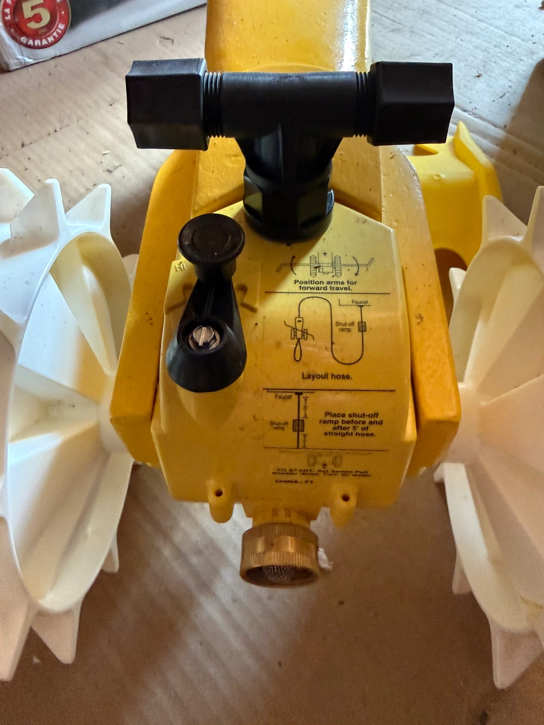 Yardworks Traveling Sprinkler - photo 2