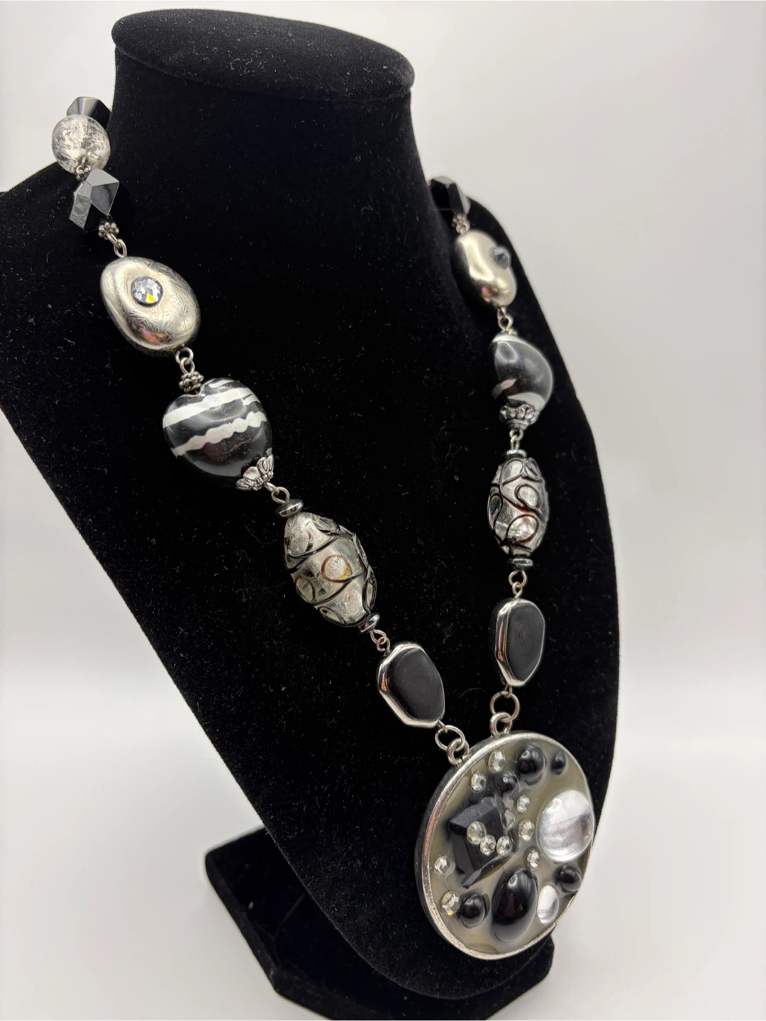 Vintage Statement Beaded Necklace - photo 2