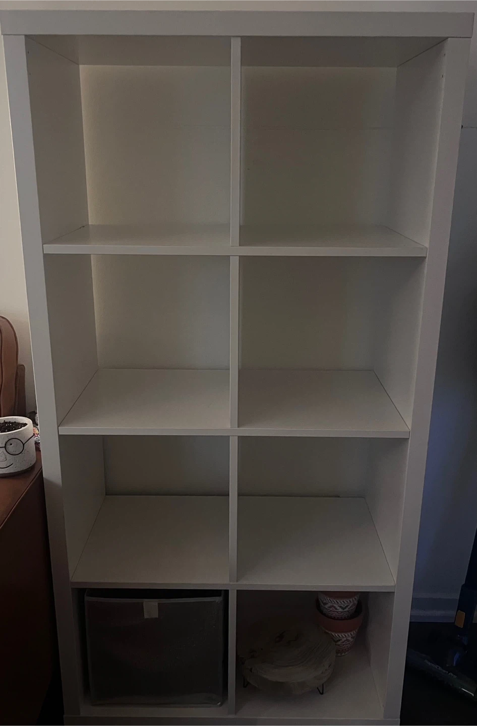 White 8-Cube Bookshelf / Storage Unit - photo 2