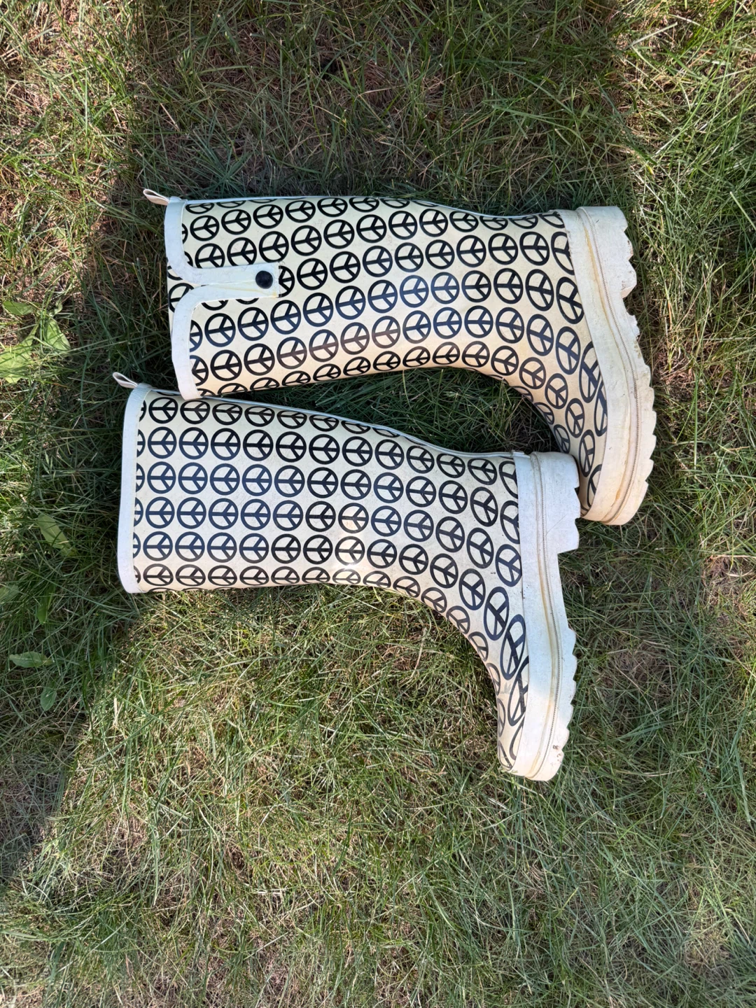 Peace Sign Rain Boots Ladies Size 7 - photo 2