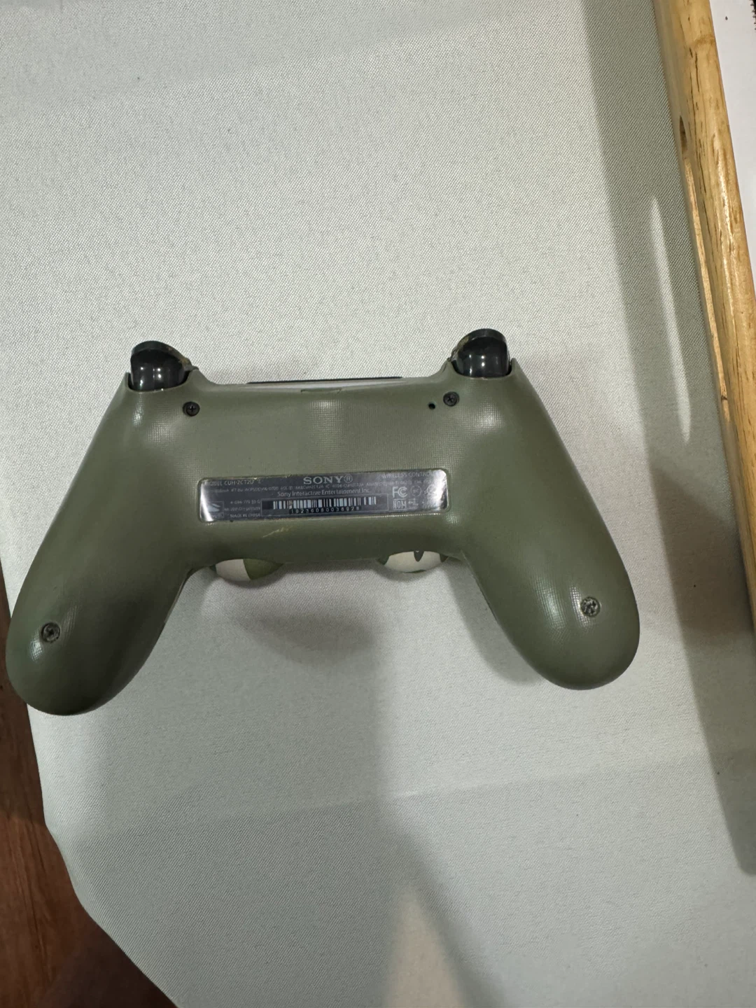 Sony PlayStation 4 DualShock 4 Controller - Camo - photo 2