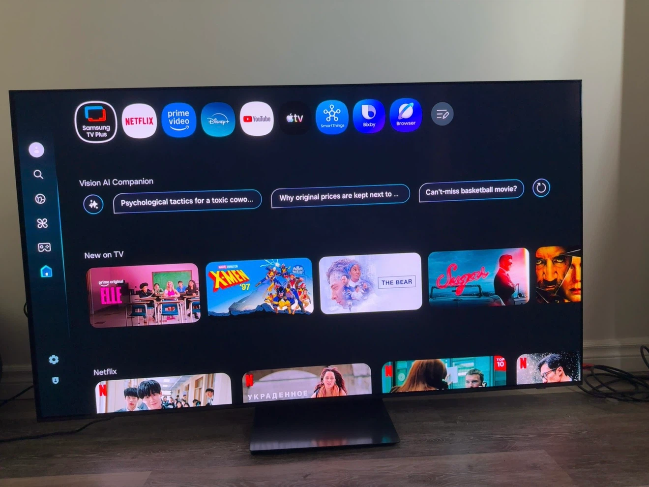 Samsung 65" QLED 4K Smart TV - photo 2