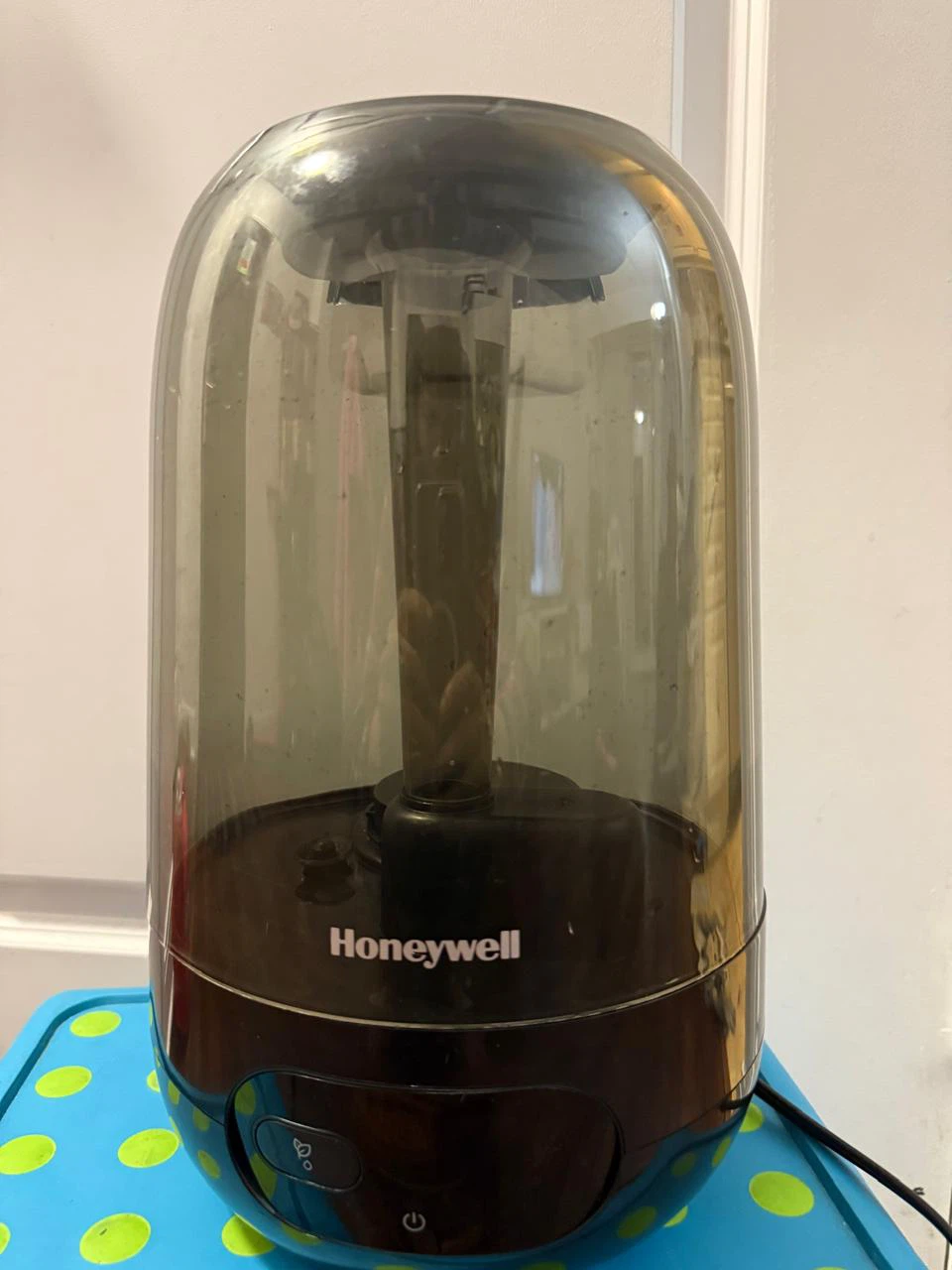 Honeywell Humidifier moving out sale - photo 2