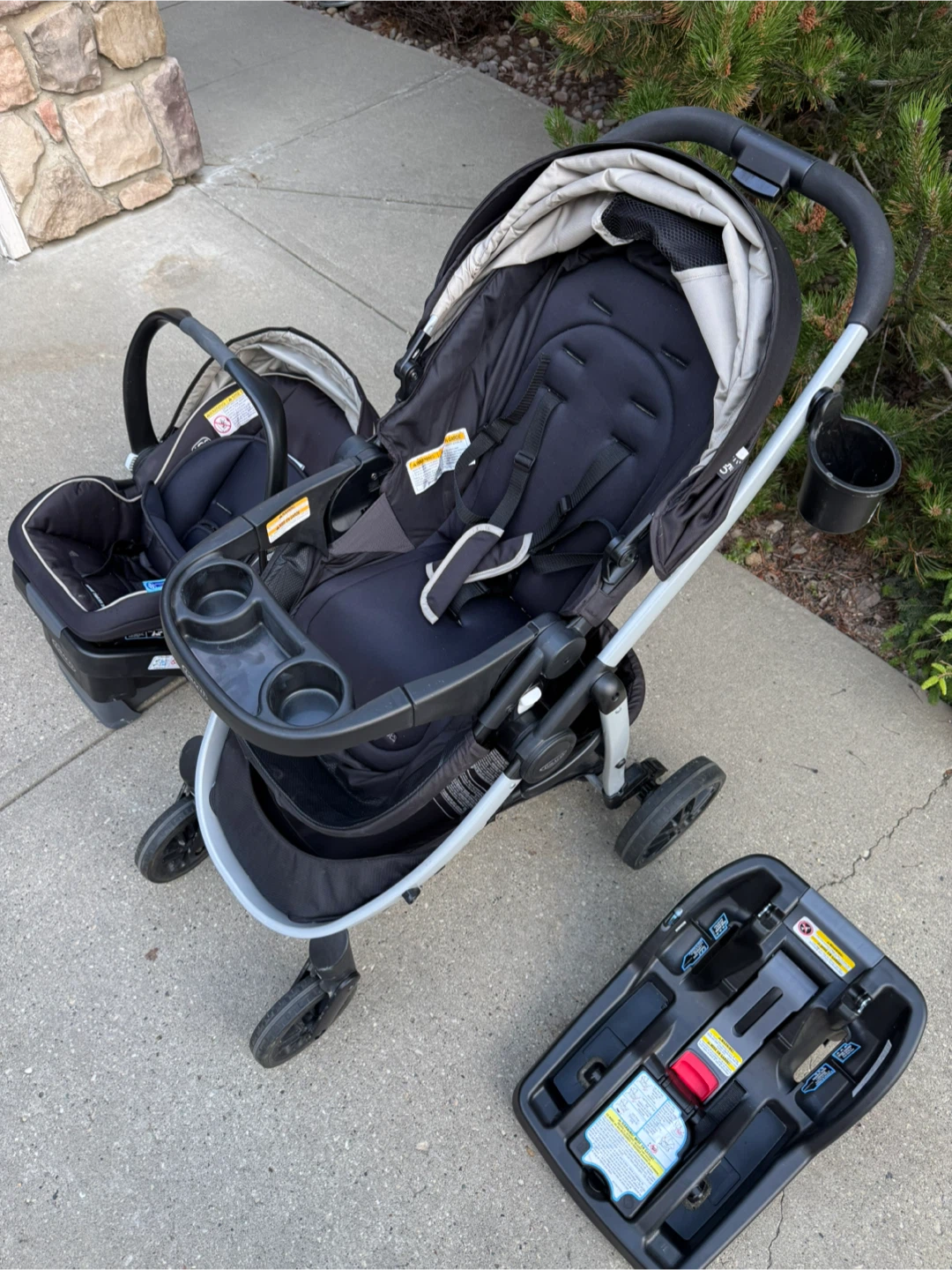 Graco Travel System - Stroller & Car Seat with Base - photo 2