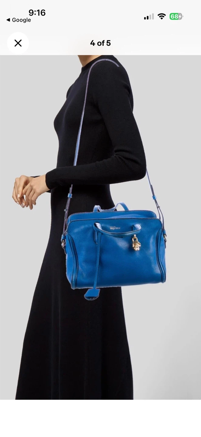 Alexander McQueen Blue Leather Tote Bag with Skull Charm - photo 3
