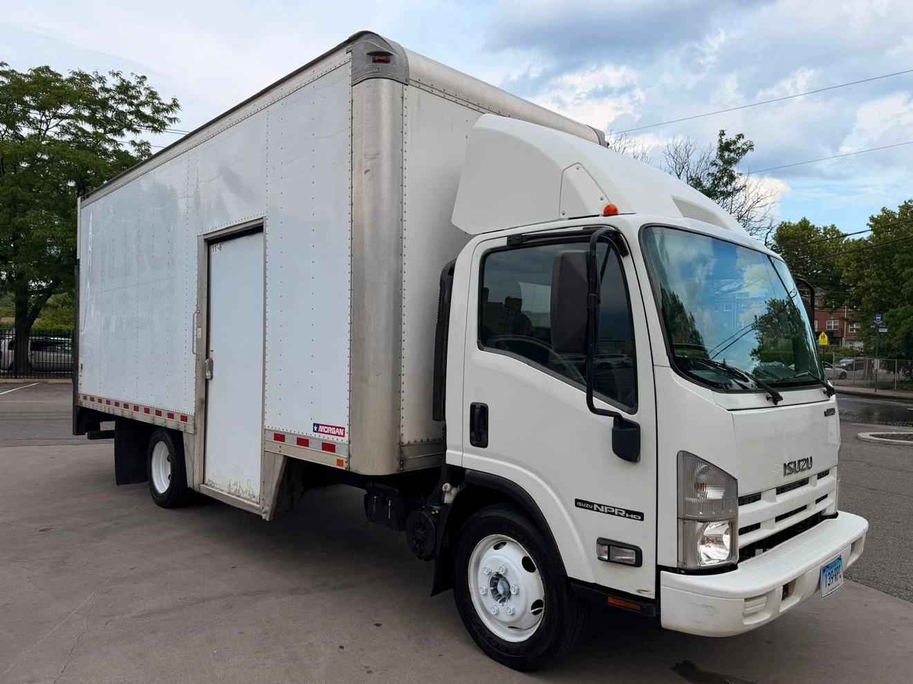 Isuzu NPR HD Box Truck