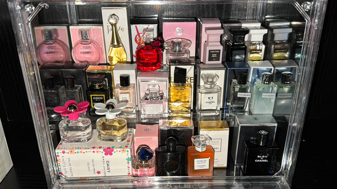 Collection of Miniature Perfumes - photo 5