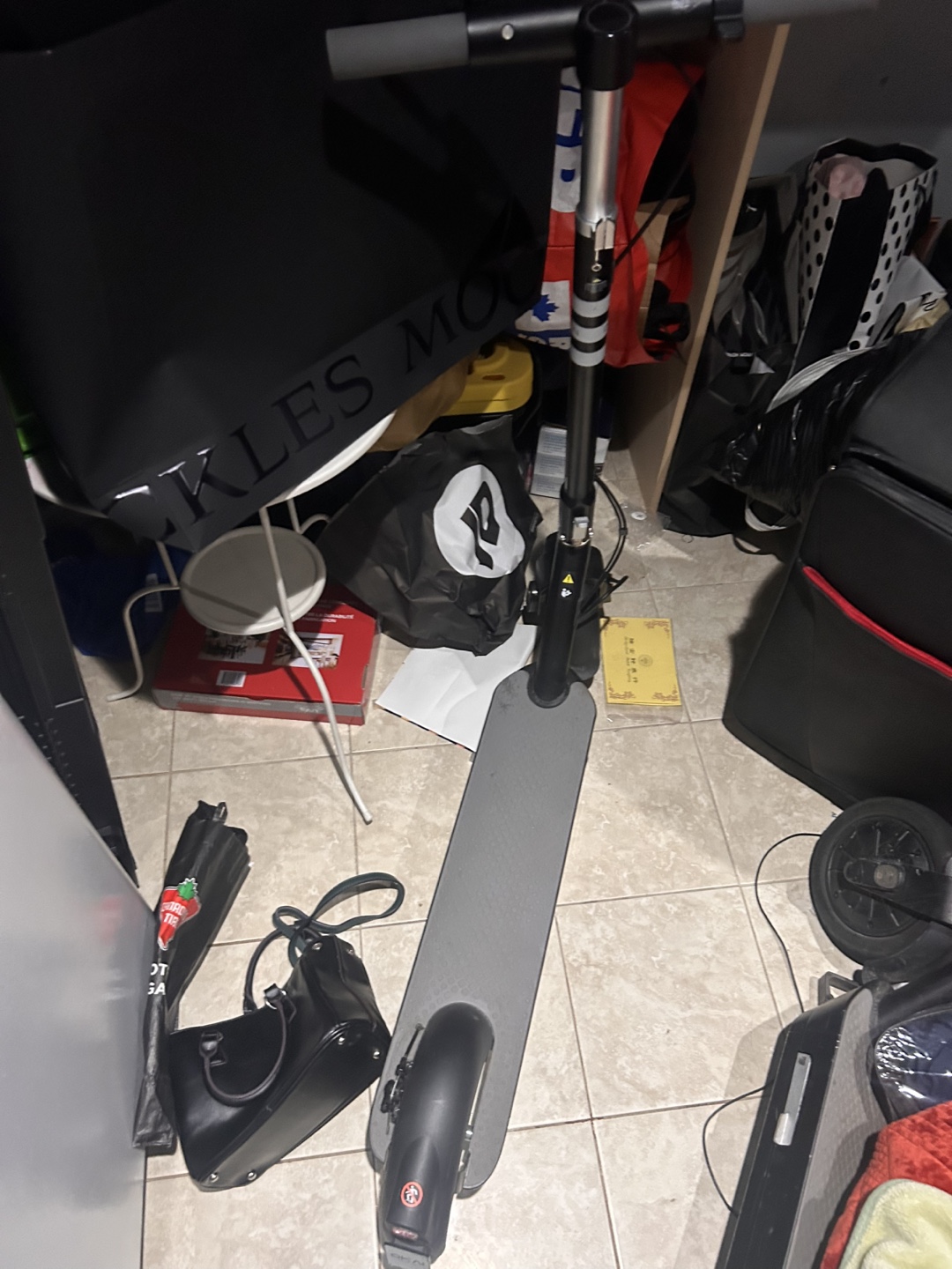 OKAI neon scooter( brand new) - photo 2