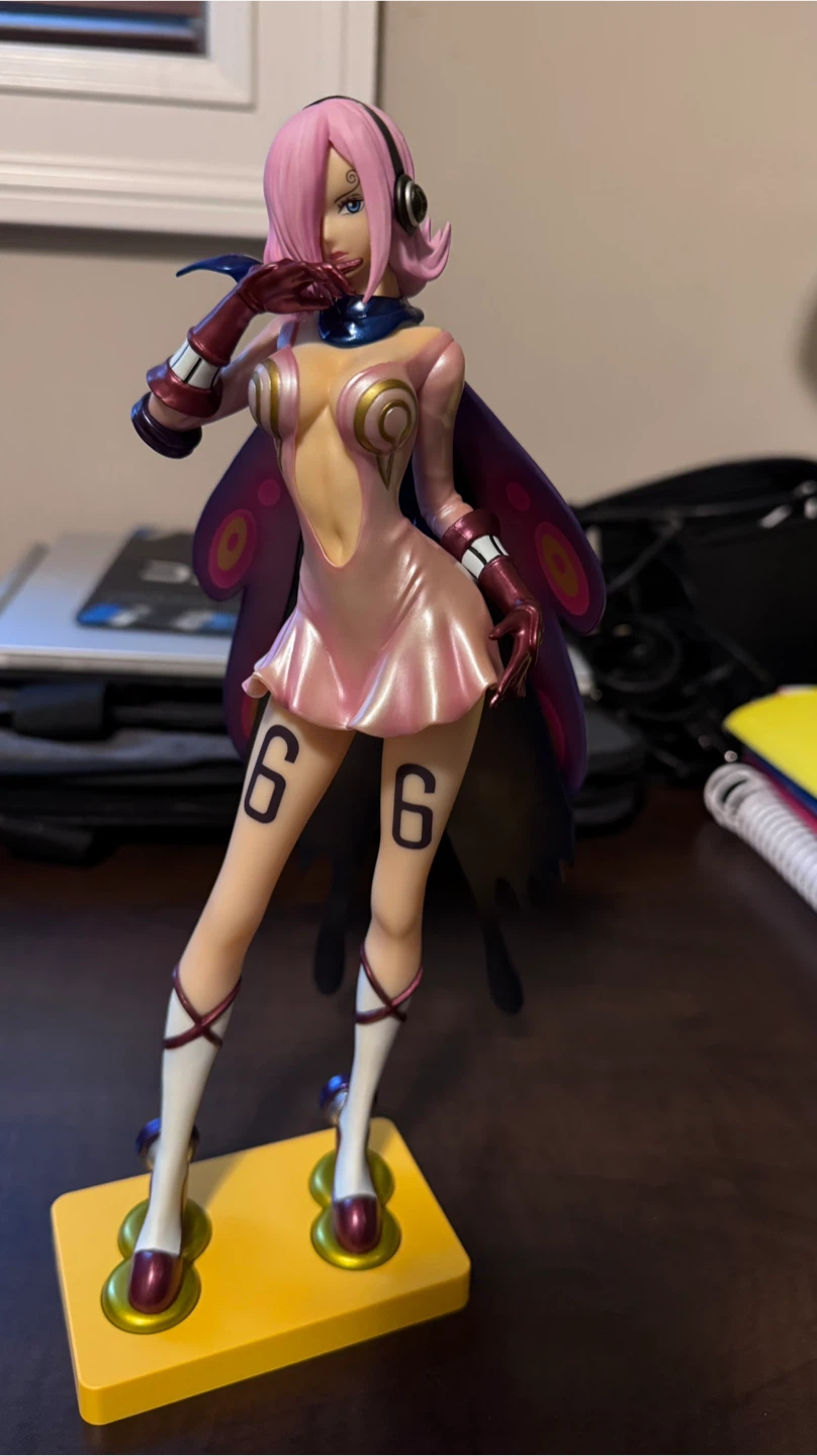 One Piece Vinsmoke Reiju Figure