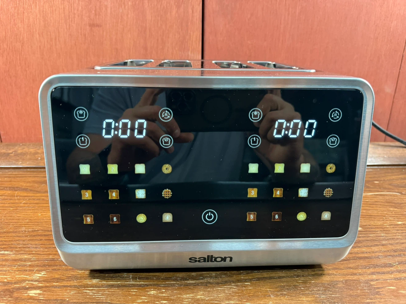 Salton 4 Slice Touchscreen Toaster