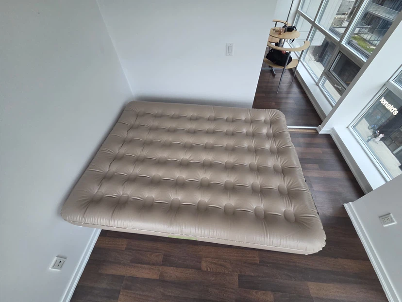 Coleman Air Bed (queen) with Frame & pump - photo 3