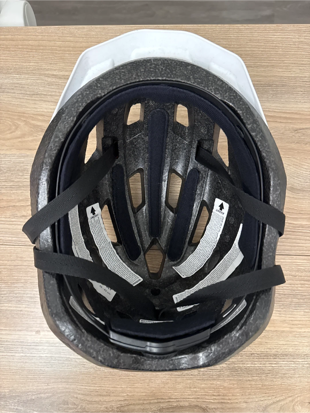 Raleigh White Bicycle Helmet with Rear Light - photo 3