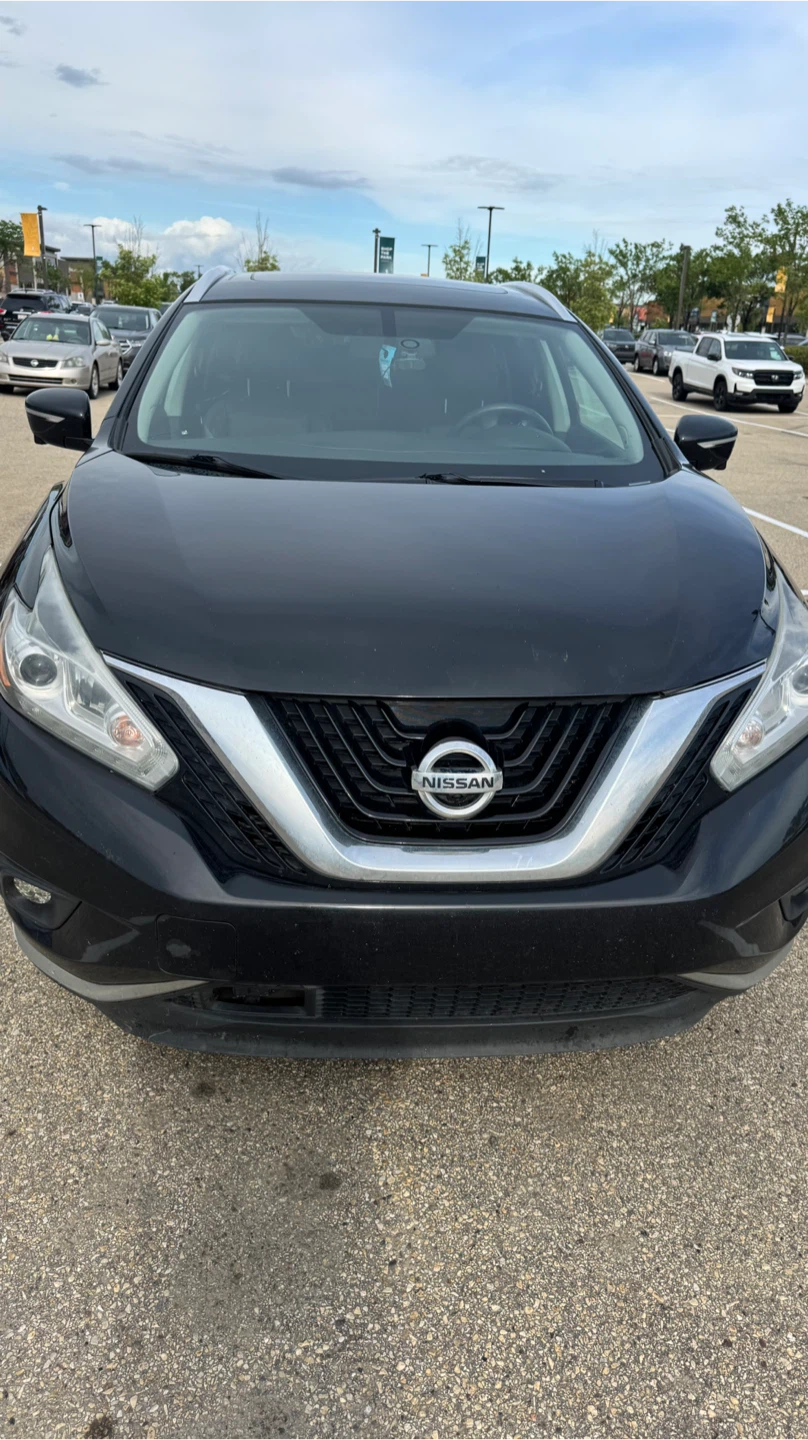 Black Nissan Murano Platinum AWD SUV