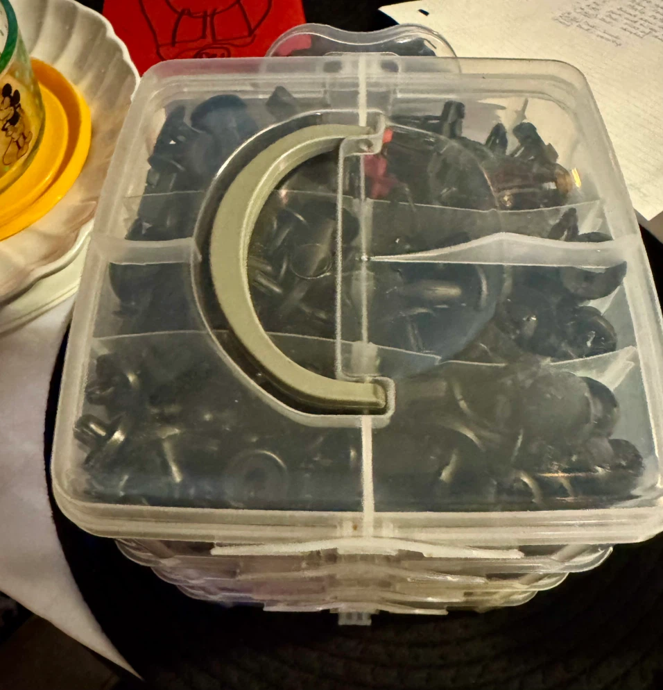 Car fasteners - photo 2