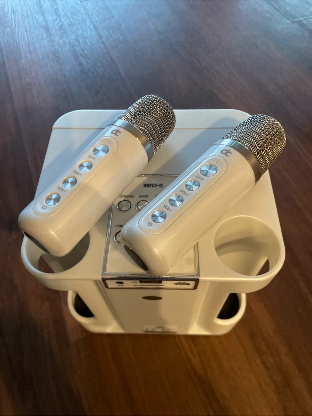 D-CUBE Karaoke Machine with 2 Microphones - photo 3