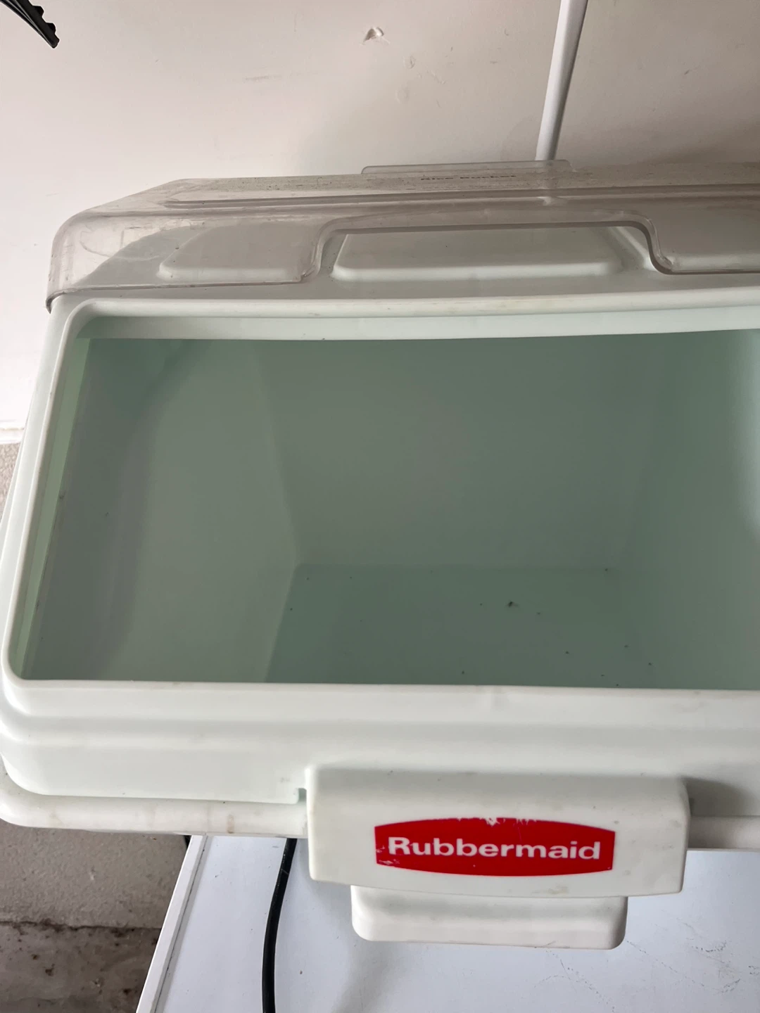 Rubbermaid Rice Bucket Food Storage Container
