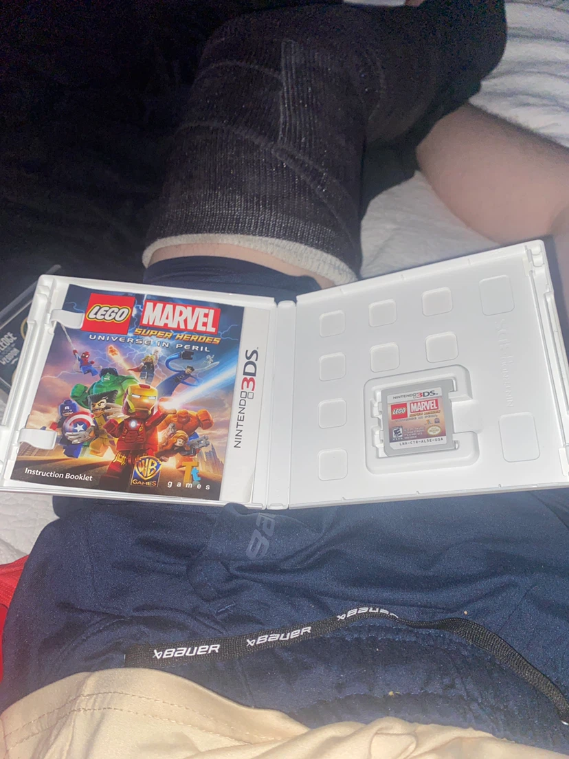 LEGO Marvel Super Heroes Universe in Peril 3DS Game - photo 2