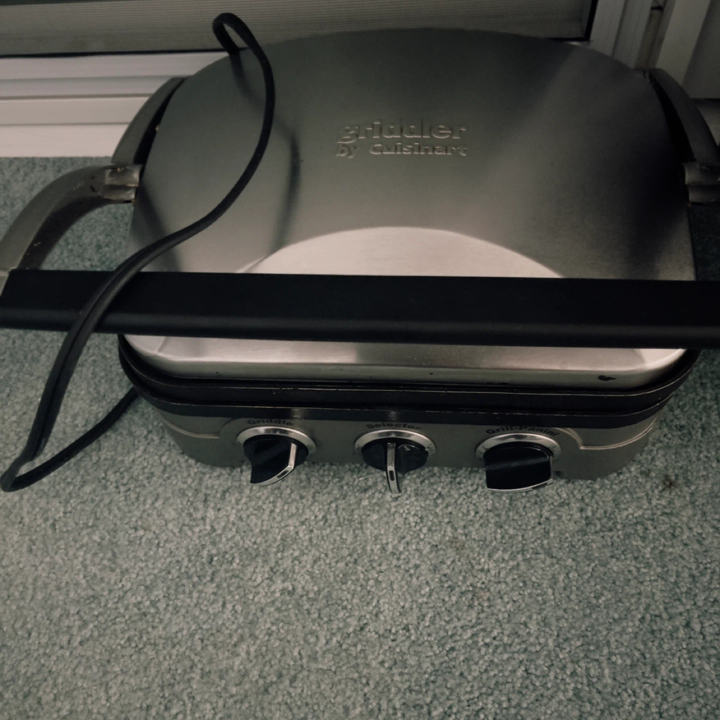 Insignia Air Fryer and grille kusinart both together