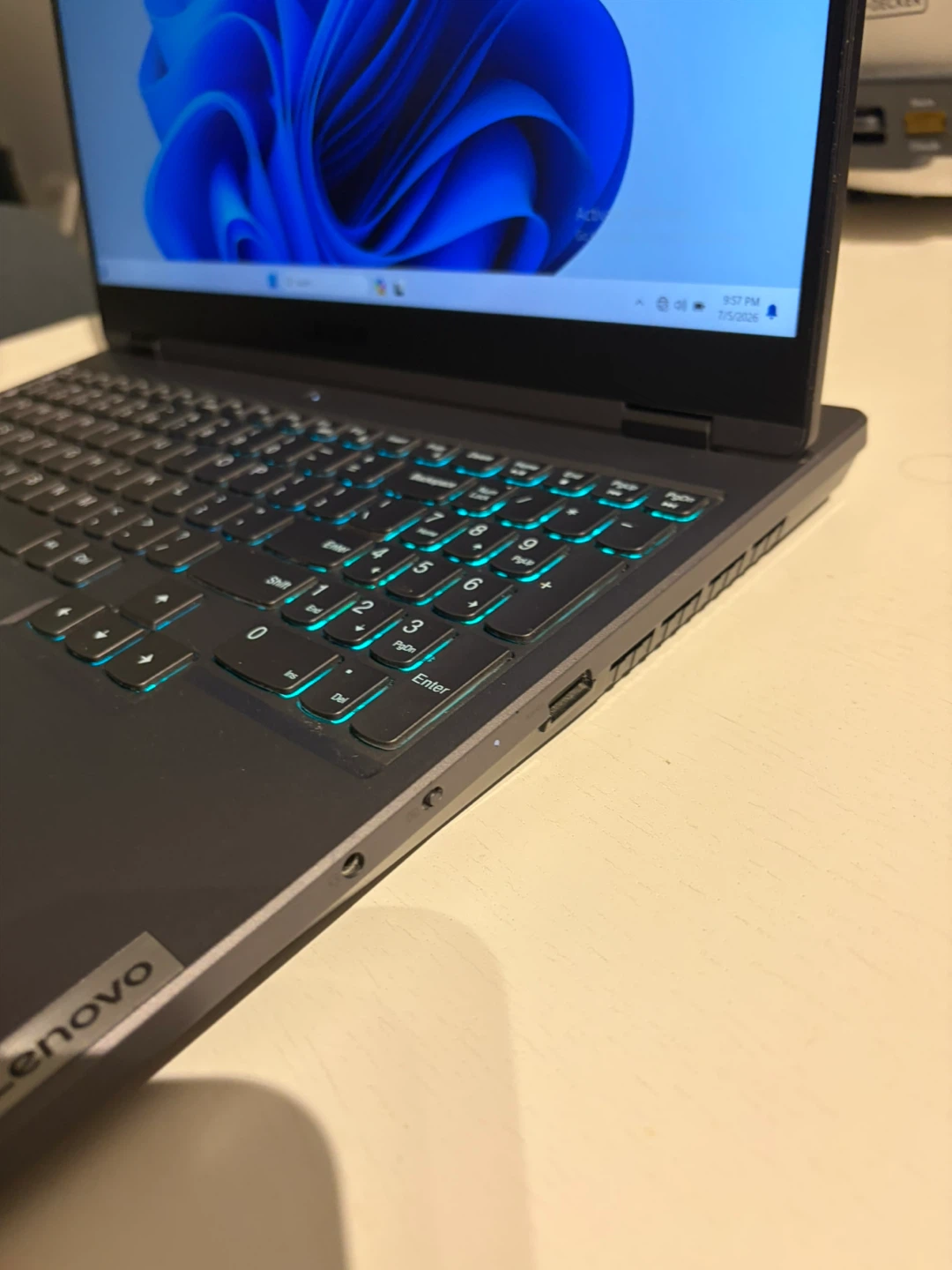 Lenovo Legion 5 Gaming Laptop - photo 4